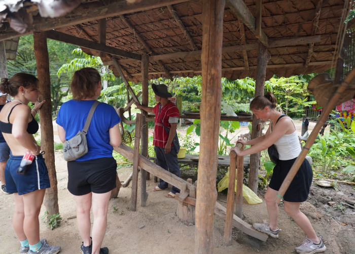 BB2163FC-F6B2-4A47-9BB8-AA0C8703DF93